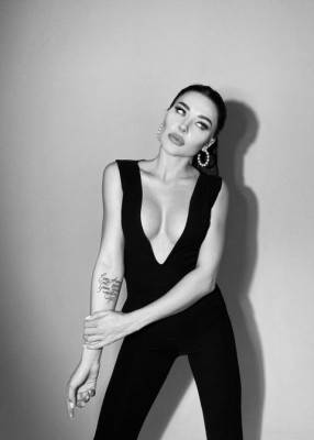 Проститутка Владлена