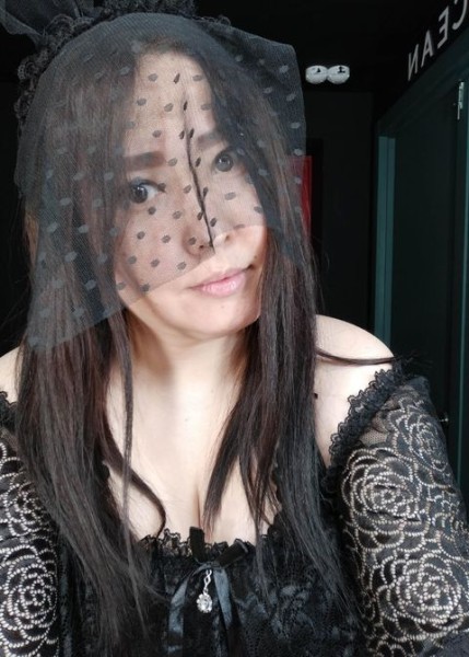 Проститутка Нора